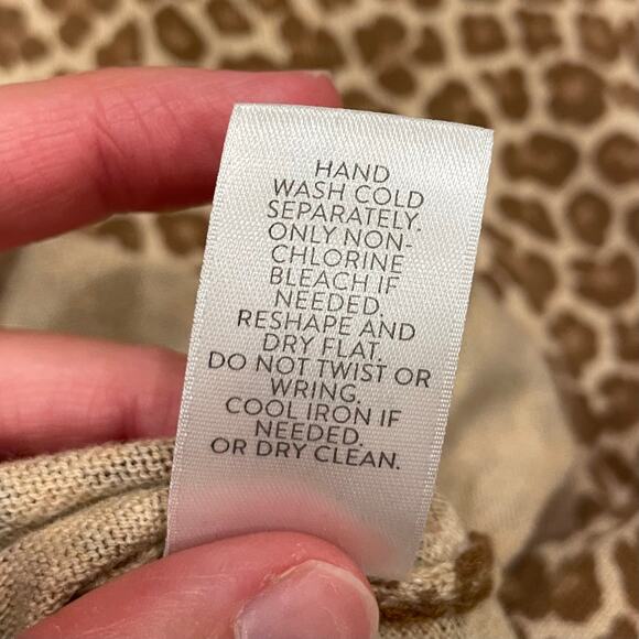 J. JILL Leopard Print Long Sleeve Lightweight Long sleeve Women's Size XS Casual - Picture 10 of 10